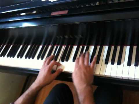 Tips for improvising on a ii, V7, I chord progression. By Christian Tumalan