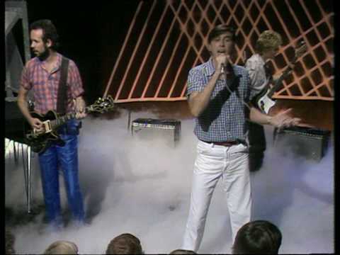 Roxy Music - Oh Yeah (On The Radio) Live on TOTP