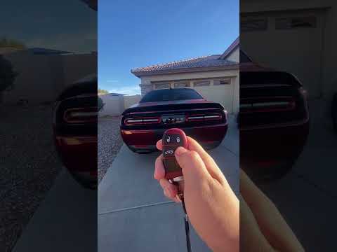 Challenger SRT Hellcat Redeye *Coldstart*