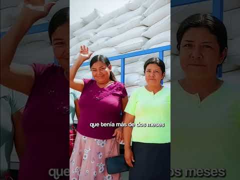 La presidenta Keiko Fujimori está visitando la región San Martin llevando ayuda a la agricultura.