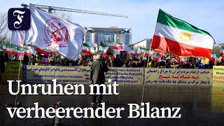 Berlin: Demonstranten fordern Ende der Gewalt im Iran