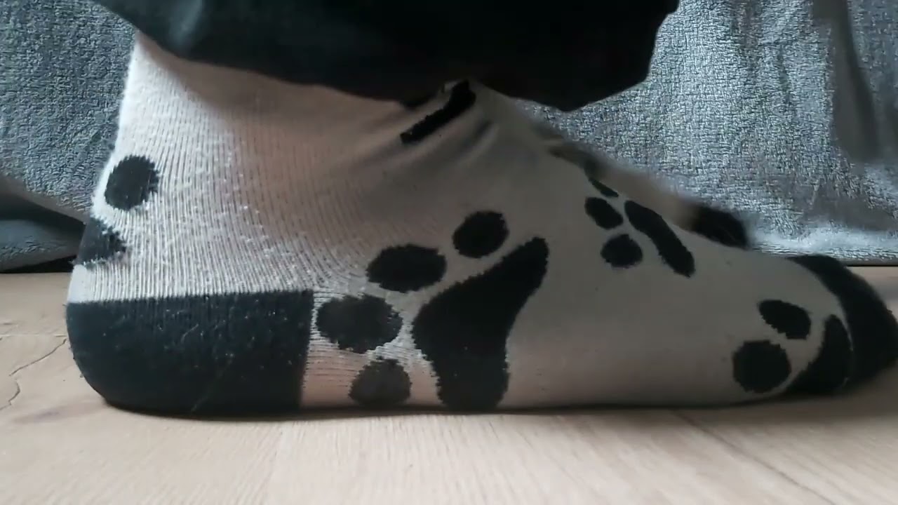 Giantess teasing with socks pov~