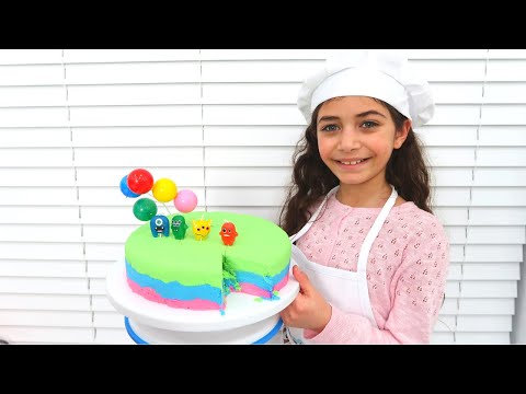 Heidi Pretend Play Make Happy Birthday Sand Cake for Zidane