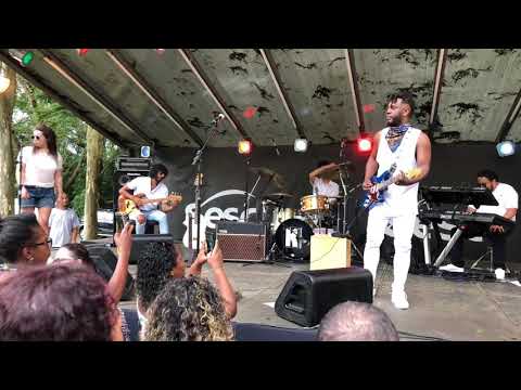 TOTALMENTE DIFERENTE - WALMIR BORGES