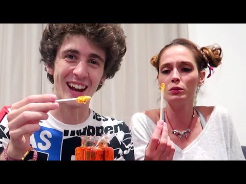 ASSAGGIAMO DOLCI COMPRATI IN GIAPPONE!