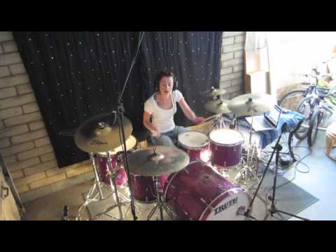 Lindsey Raye Ward - Skillet - Awake And Alive (Drum Cover)