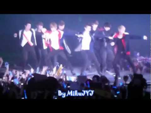 Super Junior ~ Super Show 4 in Paris 06\04\2012 - Full Concert Part 1/29 (Full-HD)