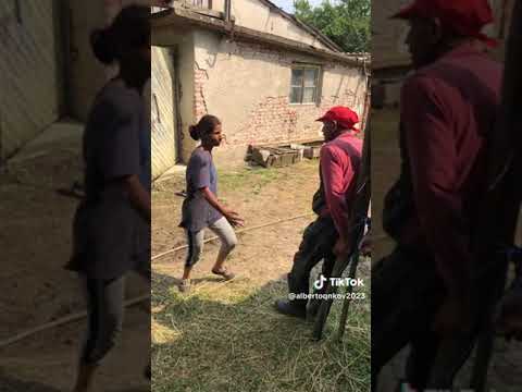 Смешки жената полудя