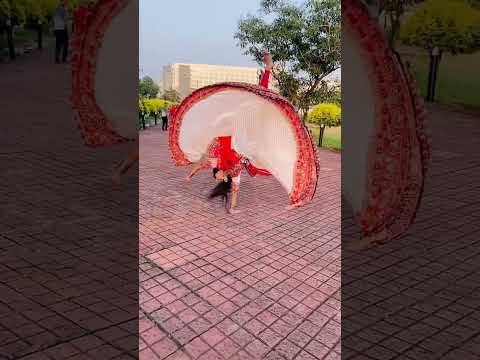 Navratri special #nagadasangdholbaje #stunt #cartwheel #navratri #shortsvideo #dancers
