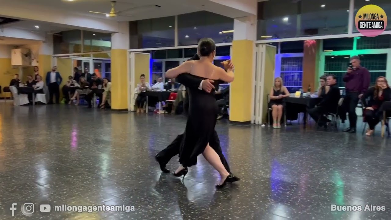 Video thumbnail for Jorge Torres y Lan Yijia Wang - Milonga Gente Amiga - 10/SEP/2023 (1/2)