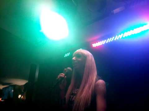Stevie Sky - I don't wanna loose you (Tina Turner cover)