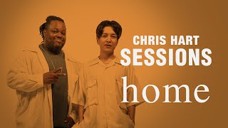 「home」を一発撮りで演奏　クリス・ハートとyas nakajima | SESSIONS : ハーモニーミュージックシリーズ