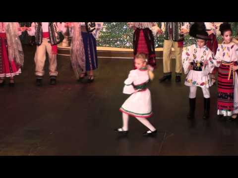 2010 12 01 Festivalul Stelute Ilfovene - Denisa Snagoveanu - MENTIUNE - Fata Banateana