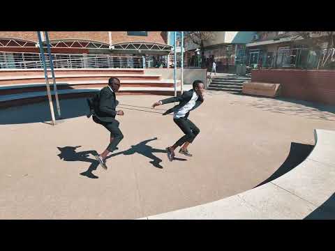 Tshipi Di Kopane- Bona Fela (Dance Challenge Accepted)