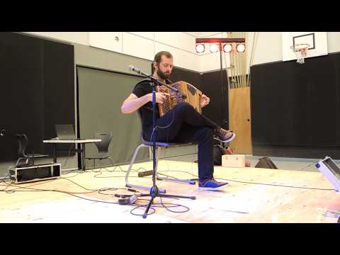 Balfolk met Bert Leemans [1] (Hilversum, Folk voor 555, 29-12-2018)