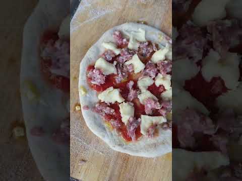 Sausage pizza on the Ooni 12