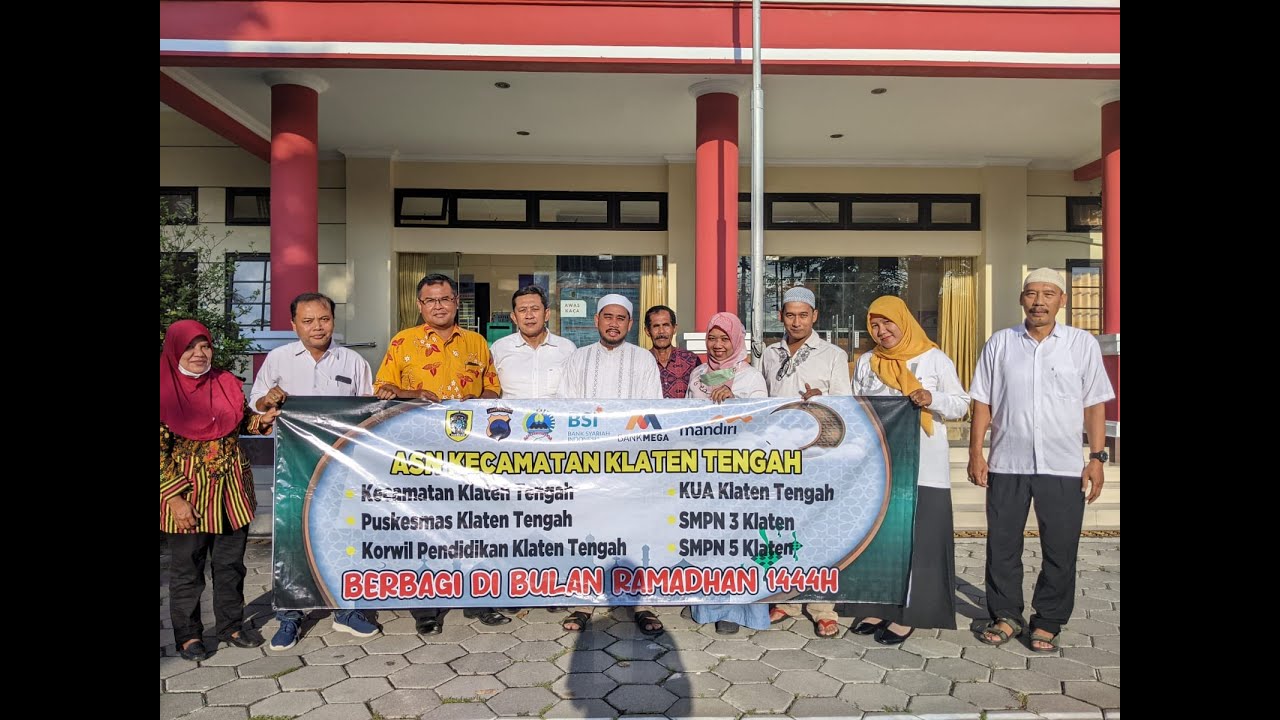 ASN Kecamatan Klaten Tengah Berbagi takjil di Bulan Ramadhan 2023