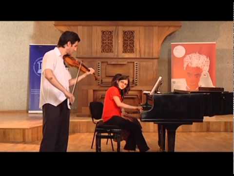 download lagu mp3 mp4 Akhic, download lagu Akhic gratis, unduh video klip Akhic