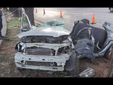 Violento choque en Córdoba: dos personas murieron tras impactar contra un árbol