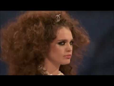 CHANEL cruise 2014-15 fashion show in Dubai