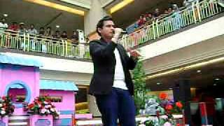 Download lagu Vince Chong- Layan Saja mp3