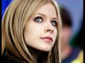 Avril Lavigne - Kiss Me 
