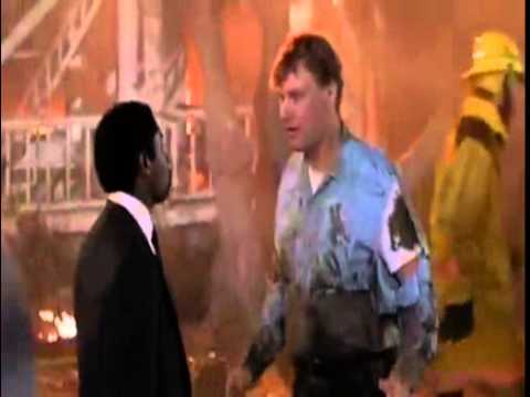 Hagase cargo de este subnormal