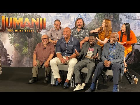Thumbnail of the video: Cast Q&A