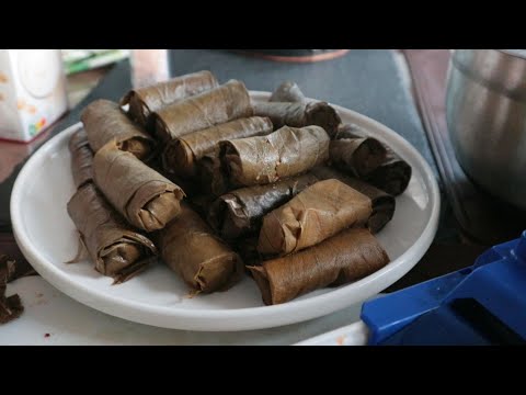 Cook with Sandra | Sarmale - romanian stuffed grape leaves