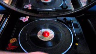 Thin Lizzy - The Boys Are Back In Town - 45 rpm Short Single Mix 1976