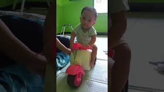 Download lagu baby geleng kepala naik vespa #vespa #babyboy #babyshorts #funny #lucu #ngakak #iloveyou mp3 Download lagu baby geleng kepala naik vespa #vespa #babyboy #babyshorts #funny #lucu #ngakak #iloveyou mp3