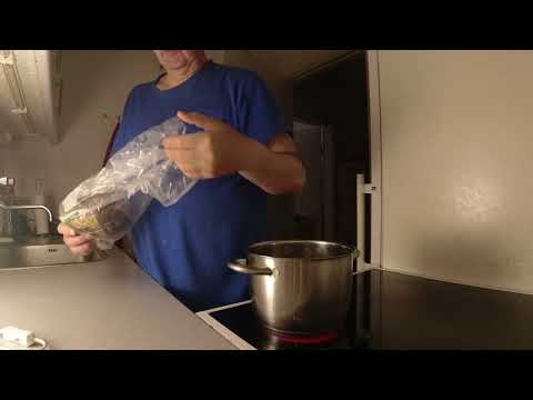 MongoTV_12656 - Mongo Madskole - Del 1 - Heinz Dåse TOMAT SUPPE Med Billig PASTASKRUER og TAMARI