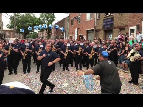 Quaker City String Band Serenade 2017 - South Philadelphia String Band