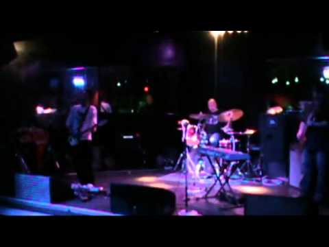 Drowning Dreams - live jam track