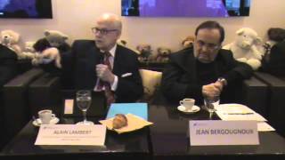 Atelier#2 : Alain Lambert semble écouté par Cécile Duflot