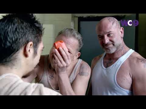 Dans l’enfer des prisons Grolandaises - Groland Le Zapoï du 10/11 - CANAL+