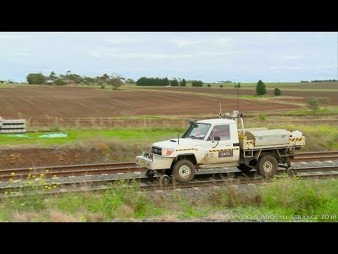 ARTC Hi-Rail Toyota Utility Vehicle - PoathTV Australian Trains & Railways