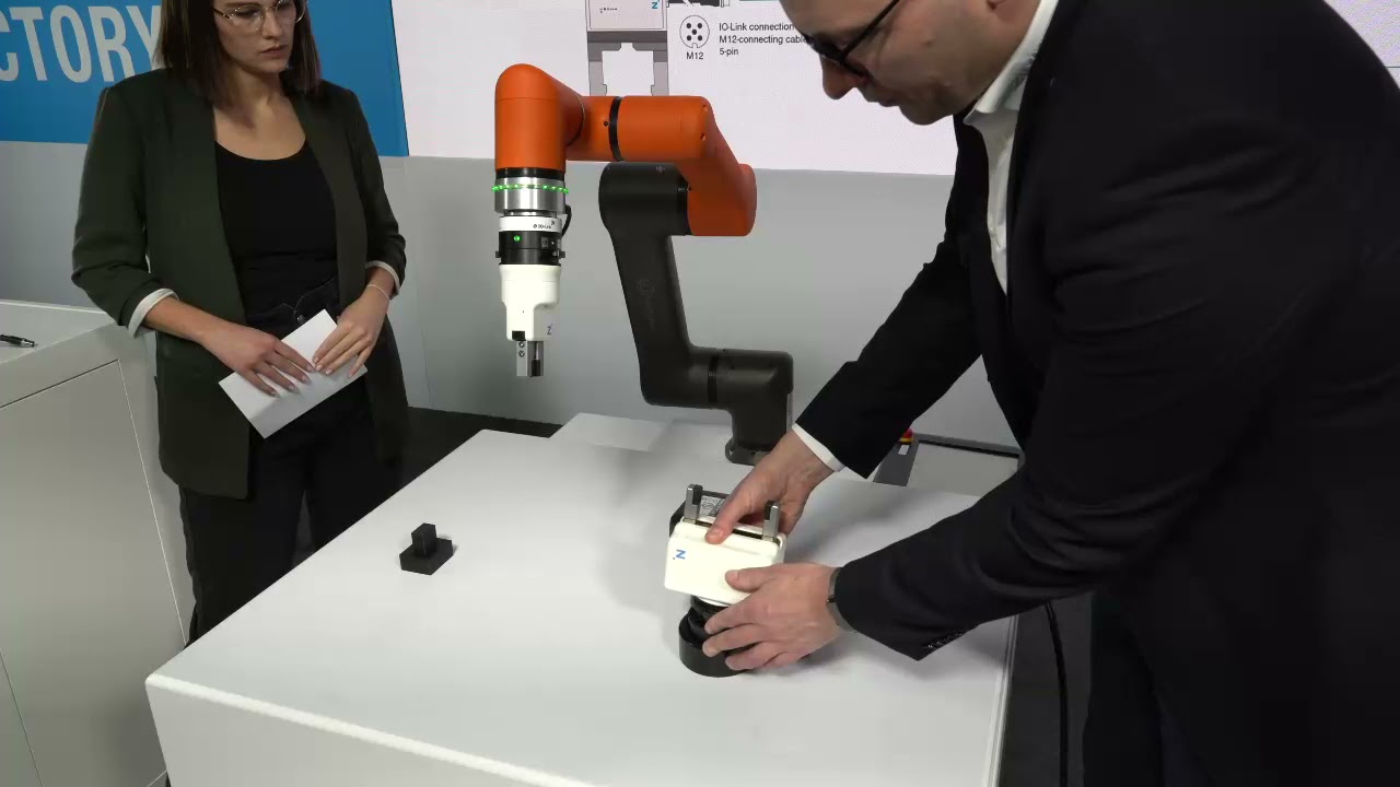 INTERFERENCE-FREE WIRELESS COMMUNICATION WITH YOUR ROBOT