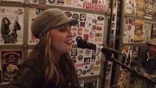 Sunny Sweeney - Bad Girl Phase (in the garage)