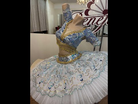 Stage costume F 0081 - video 2