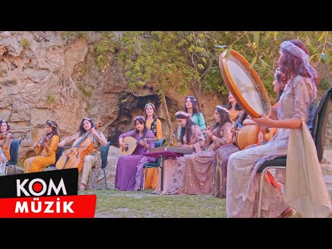 Aryen Kom, Aryen Kom Jin - Lê Dînê [Konserên Tamarayê] (Official Video © Kom Müzik)