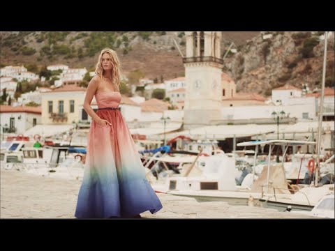 High Fashion | Zimmermann | Resort Collection 2022 | Anna Ewers