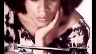 MINNIE RIPERTON -- YOUNG WILLING AND ABLE...Live!