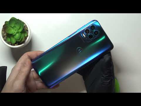 Checking Color of phone Motorola MotoG100 / Iridescent Ocean Color Presentation of Motorola MotoG100