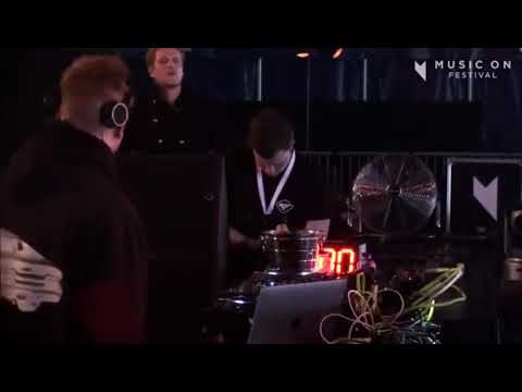 Joey Daniel plays „Tomi & Kesh - Look At You“ at Music On Festival 2019