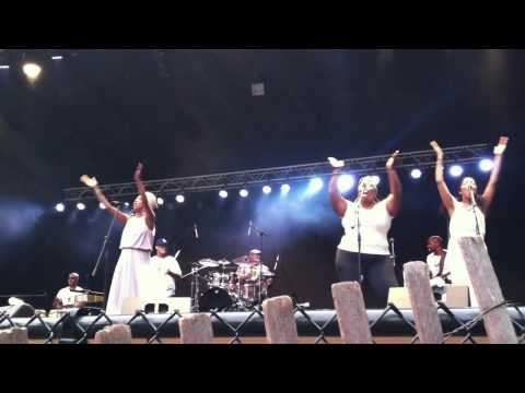 Fort Dupont Summer Concert with Roy Ayers - Deborah Bond vamps out on See You In My Dreams LIVE
