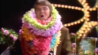 Glen Campbell ~ For Once In My Life ( 1969 ) First Show - First Song! (Stevie Wonder-version)