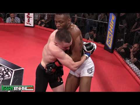 Taka Mhandu vs Shane Mullen - Clan Wars 35