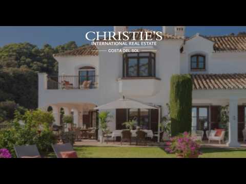 Wonderful luxury villa in the countryside with Andalusian flair, El Madroñal, Benahavis