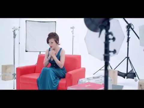 Thể hiện bởi Hoàng Châu